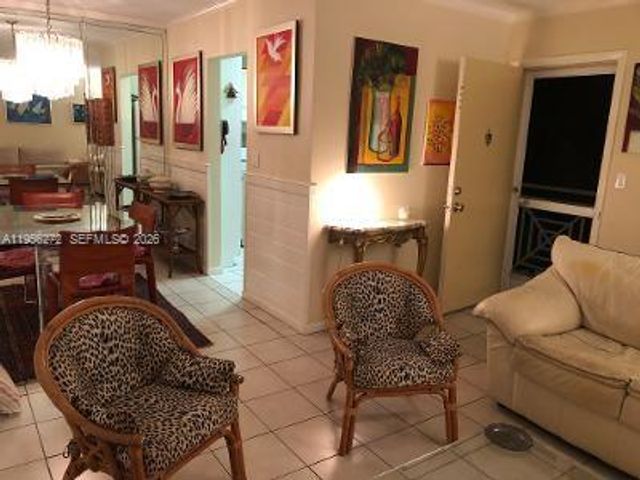 255 Sunrise Dr 305, Key Biscayne, FL 33149