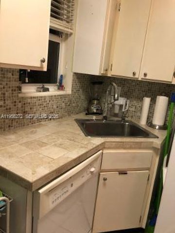 255 Sunrise Dr 305, Key Biscayne, FL 33149