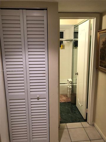 255 Sunrise Dr 305, Key Biscayne, FL 33149