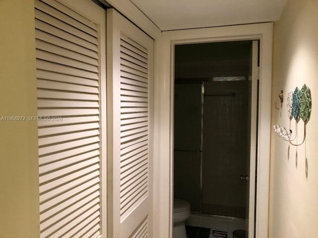 255 Sunrise Dr 305, Key Biscayne, FL 33149