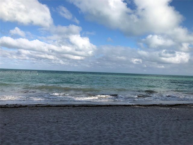 255 Sunrise Dr 305, Key Biscayne, FL 33149