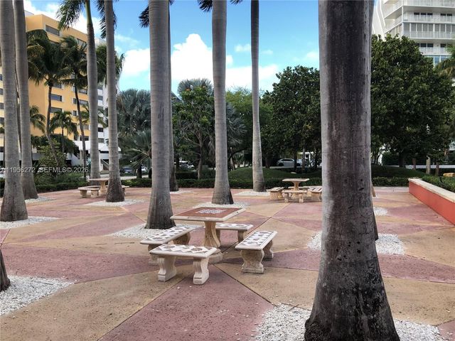 255 Sunrise Dr 305, Key Biscayne, FL 33149