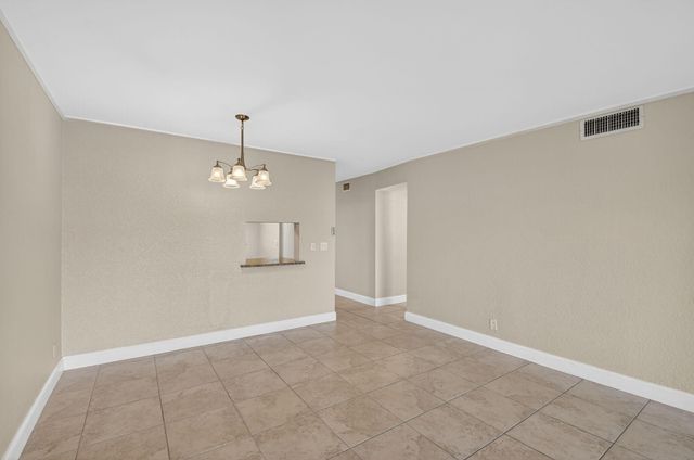 2615 NE 1st Court 312, Boynton Beach, FL 33435