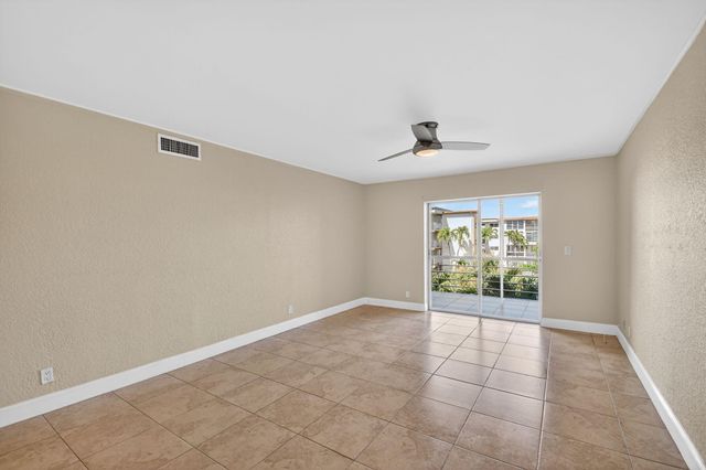 2615 NE 1st Court 312, Boynton Beach, FL 33435