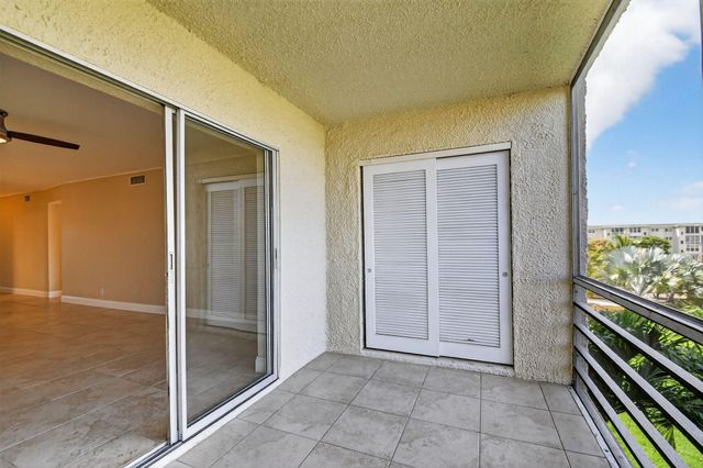 2615 NE 1st Court 312, Boynton Beach, FL 33435