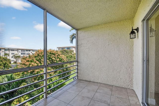 2615 NE 1st Court 312, Boynton Beach, FL 33435