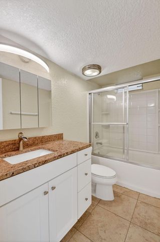 2615 NE 1st Court 312, Boynton Beach, FL 33435