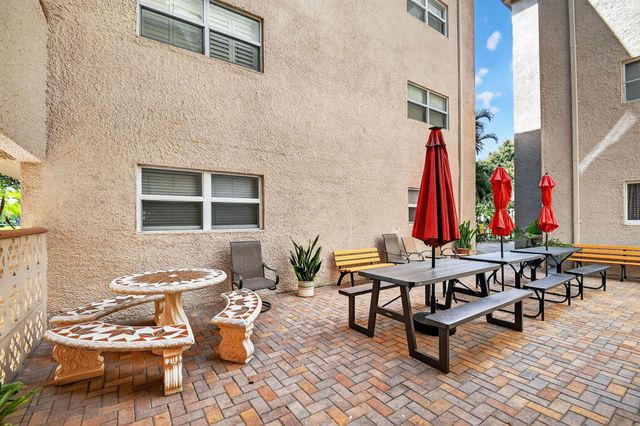 2615 NE 1st Court 312, Boynton Beach, FL 33435