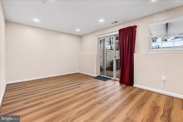 8232 DELLWOOD CT, Lanham, MD 20706