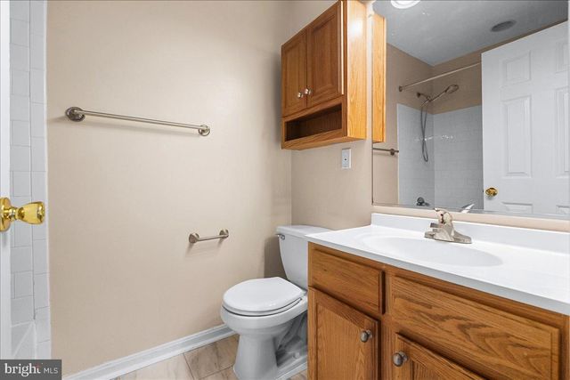 8232 DELLWOOD CT, Lanham, MD 20706