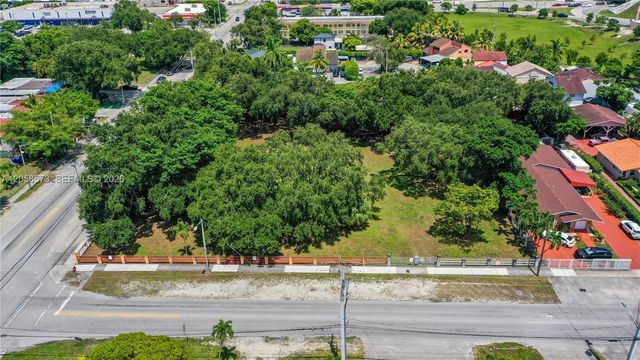 2810 NW 14th Street, Miami, FL 33125