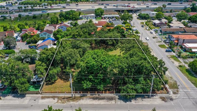 2810 NW 14th Street, Miami, FL 33125