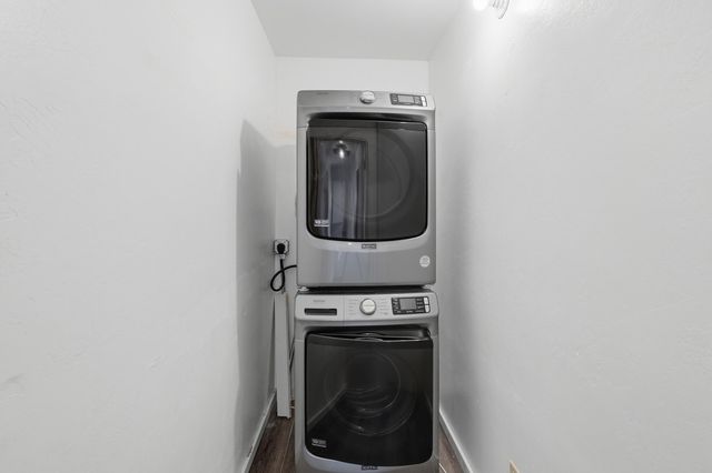 214 Richmond Drive SE, Albuquerque, NM 87106