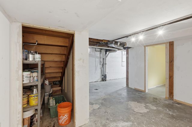 214 Richmond Drive SE, Albuquerque, NM 87106