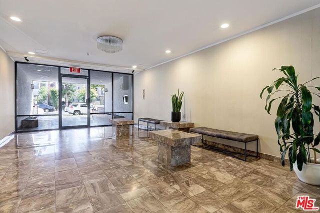 10475 Eastborne Avenue 107, Los Angeles, CA 90024
