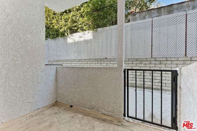 10475 Eastborne Avenue 107, Los Angeles, CA 90024