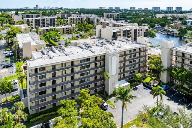 17 Royal Palm Way 105, Boca Raton, FL 33432