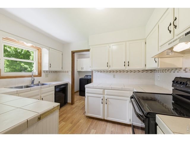 2901 Killarney Dr, Laporte, CO 80535