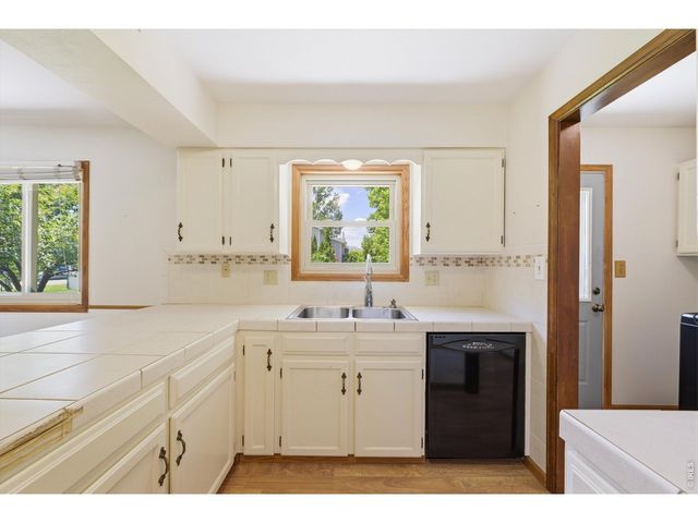 2901 Killarney Dr, Laporte, CO 80535