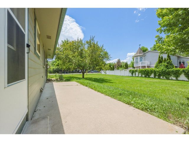 2901 Killarney Dr, Laporte, CO 80535