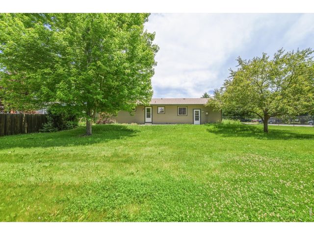 2901 Killarney Dr, Laporte, CO 80535