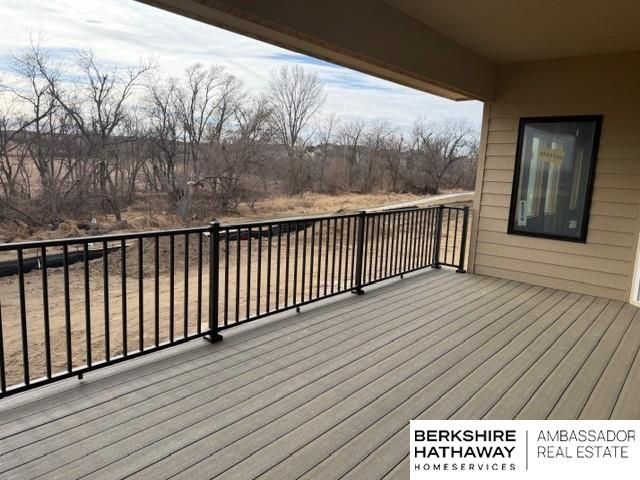 18505 Acorn Drive, Gretna, NE 68028