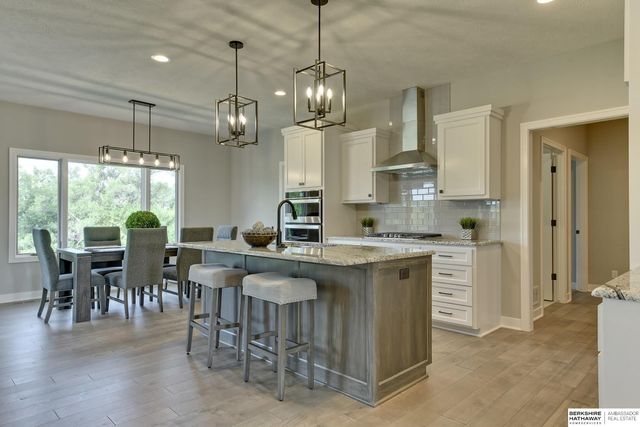 18505 Acorn Drive, Gretna, NE 68028