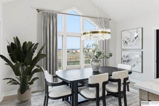 18505 Acorn Drive, Gretna, NE 68028