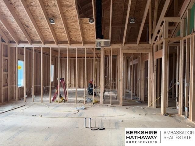 18505 Acorn Drive, Gretna, NE 68028