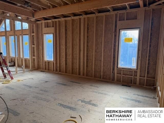 18505 Acorn Drive, Gretna, NE 68028