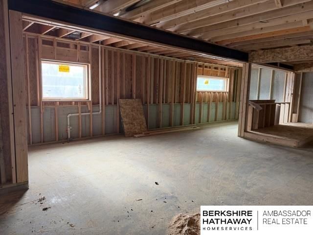 18505 Acorn Drive, Gretna, NE 68028