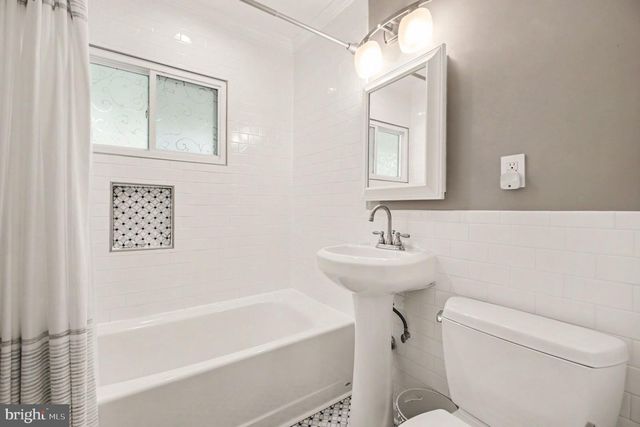 6417 BERKSHIRE DR, Alexandria, VA 22310