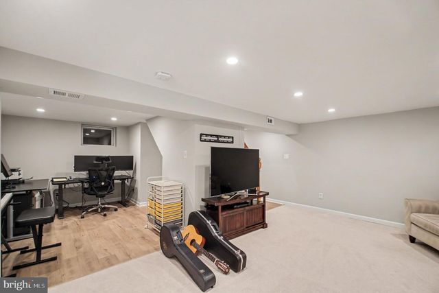 6417 BERKSHIRE DR, Alexandria, VA 22310