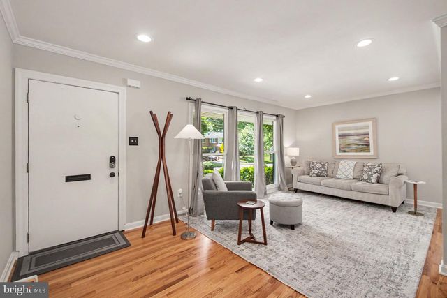 6417 BERKSHIRE DR, Alexandria, VA 22310