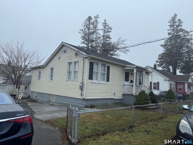 153 Marigold Avenue, Bridgeport, CT 06606