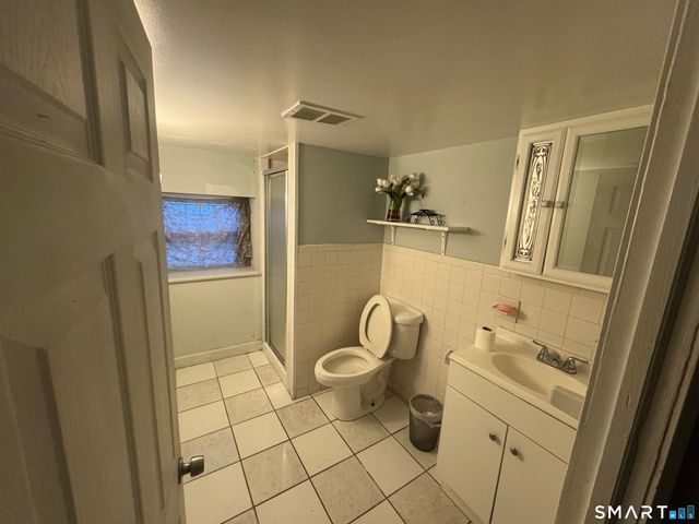 153 Marigold Avenue, Bridgeport, CT 06606