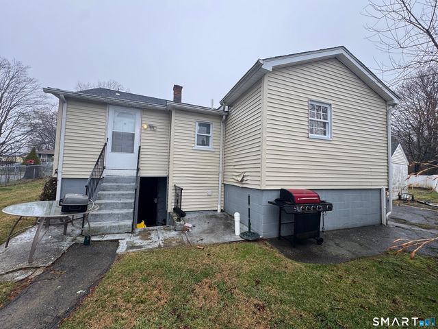 153 Marigold Avenue, Bridgeport, CT 06606