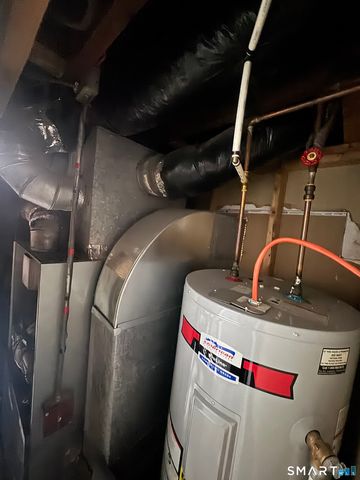 153 Marigold Avenue, Bridgeport, CT 06606