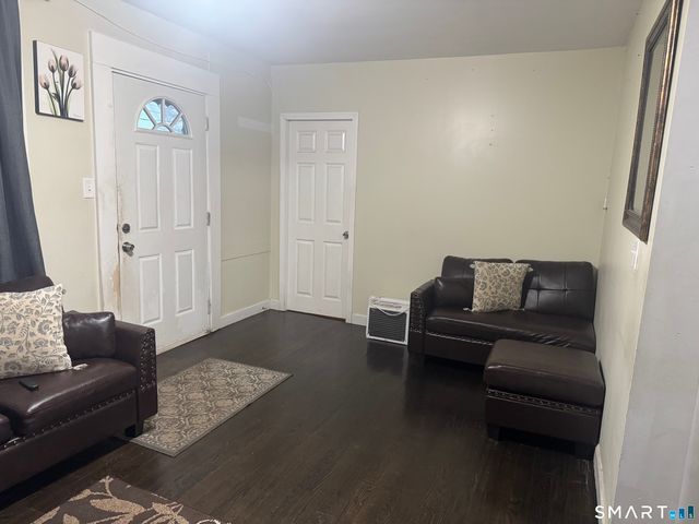 153 Marigold Avenue, Bridgeport, CT 06606