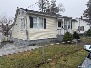 153 Marigold Avenue, Bridgeport, CT 06606