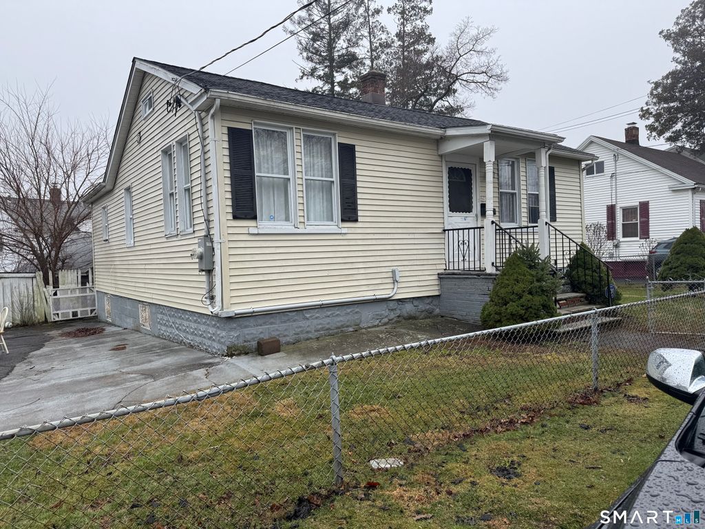 153 Marigold Avenue, Bridgeport, CT 06606