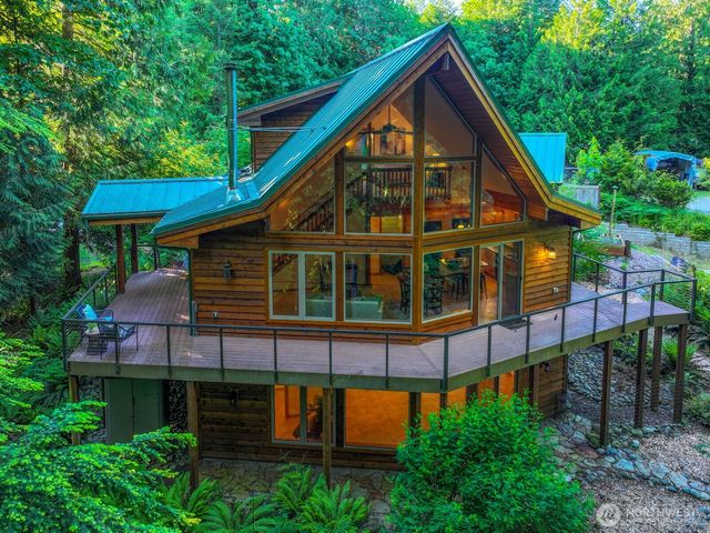 10860 Warren Road NW, Silverdale, WA 98383