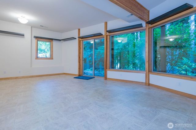 10860 Warren Road NW, Silverdale, WA 98383
