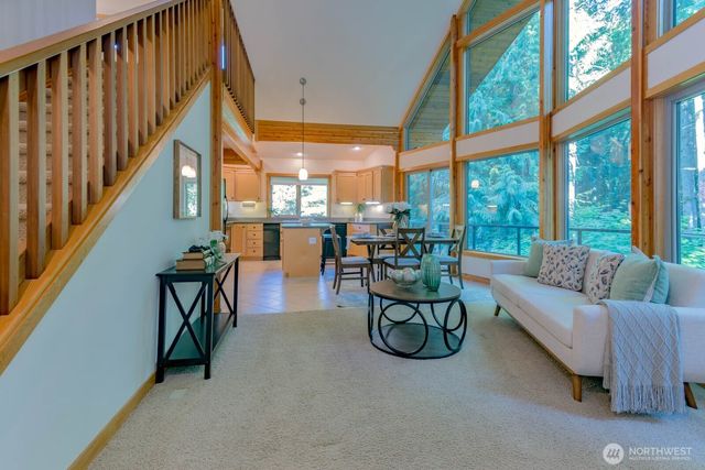 10860 Warren Road NW, Silverdale, WA 98383