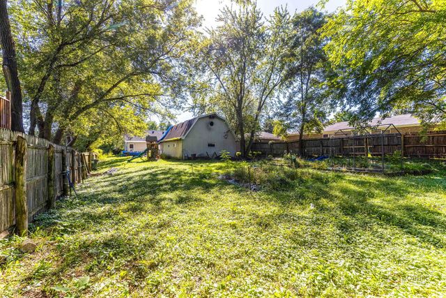 10116 W Crissy Avenue, Beach Park, IL 60099