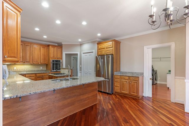 160 Mann Rd, Lebanon, TN 37087