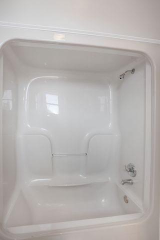 160 Mann Rd, Lebanon, TN 37087