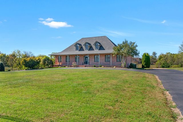 160 Mann Rd, Lebanon, TN 37087