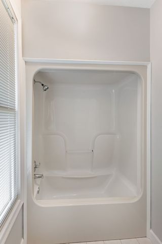 160 Mann Rd, Lebanon, TN 37087