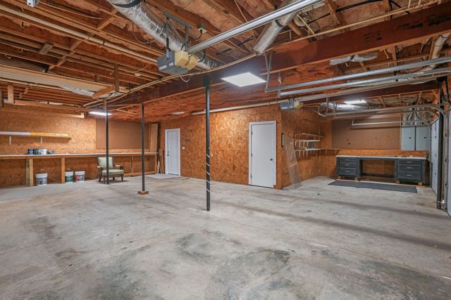 160 Mann Rd, Lebanon, TN 37087